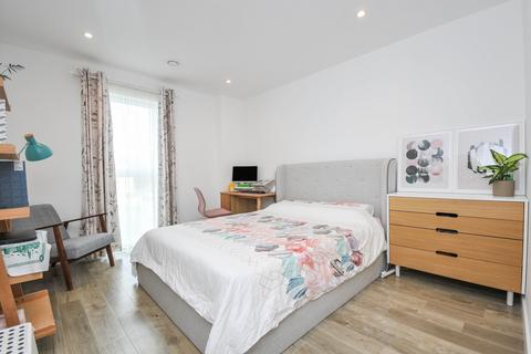 3 bedroom flat for sale, Station Approach, Sydenham, London, ., SE26