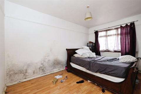 2 bedroom flat for sale, Addington Grove, London, SE26