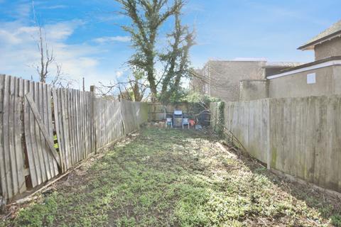 2 bedroom end of terrace house for sale, Priory Gardens, London, SE25
