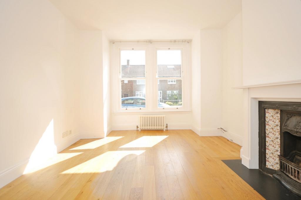 House in London - View 5