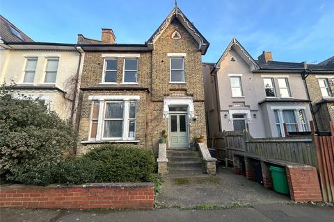 Avington Grove, London, SE20