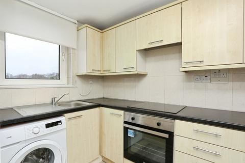 2 bedroom flat for sale, Ross Road, London, SE25