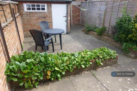 1 bedroom in a house share to rent, St Augustine St, Taunton, TA1