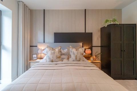 2 bedroom flat for sale, Royal Crest Avenue, London, E16