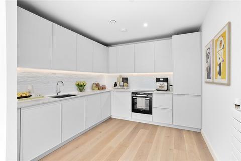 3 bedroom flat for sale, Royal Crest Avenue, London, E16