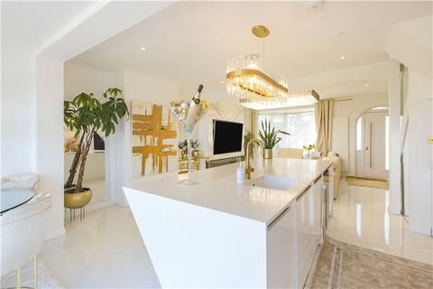 4 bedroom terraced house for sale, Moordown, London, SE18