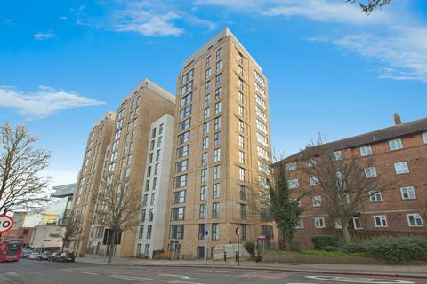 2 bedroom flat for sale, Wellington Street, London, SE18