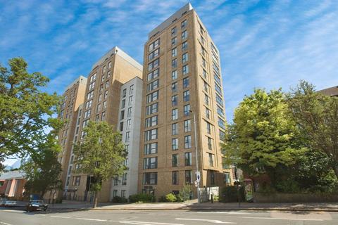 2 bedroom flat for sale, Wellington Street, London, SE18