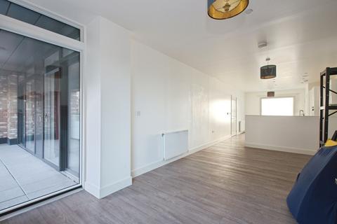 2 bedroom flat for sale, Peartree Way, London, SE10