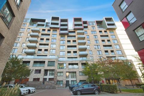 2 bedroom flat for sale, Peartree Way, London, SE10