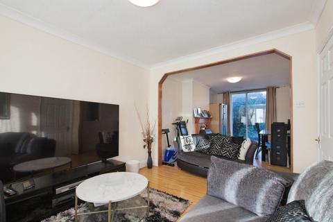 3 bedroom terraced house for sale, Montrose Avenue, WELLING, Kent, DA16