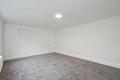 3 bedroom maisonette for sale, Brookhill Road, London, SE18
