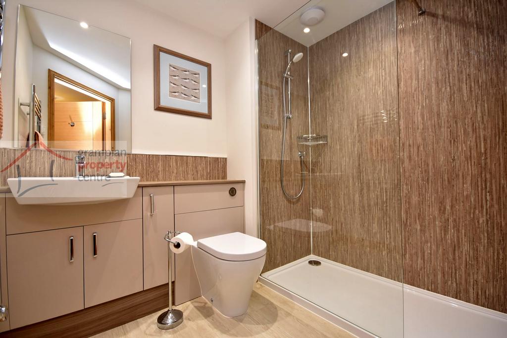 Shower room .JPG