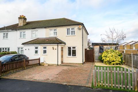 3 bedroom end of terrace house for sale, Normanhurst Road, Walton-on-Thames, KT12