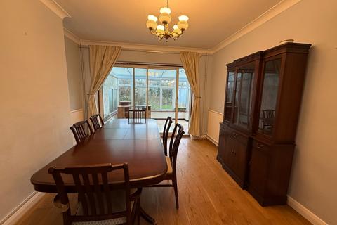 undefined, Cedar Avenue, Ruislip HA4