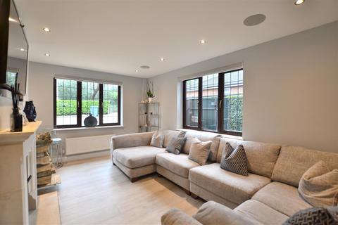 4 bedroom detached house for sale, The Flats, Camberley GU17