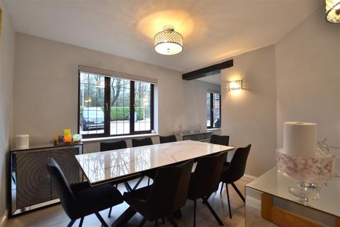 4 bedroom detached house for sale, The Flats, Camberley GU17