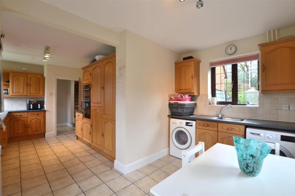 Kitchen, Breakfast Room.JPG