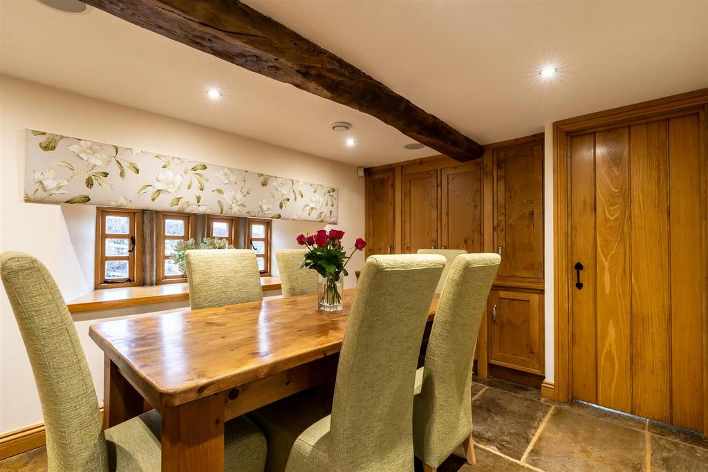 Breakfast Room