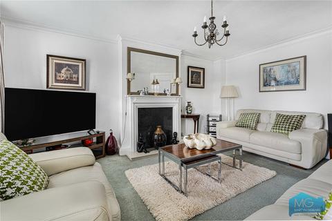 undefined, High Street, London, N14
