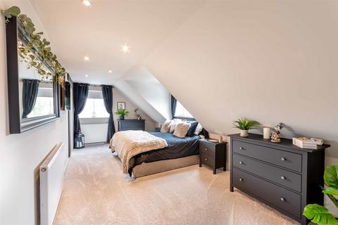 4 bedroom detached house for sale, Moor Lane South, Ravenfield, Rotherham