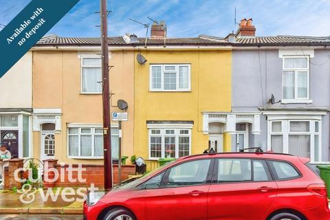 3 bedroom terraced house to rent, AVAILABLE WITH NO DEPOSIT Clive Road Portsmouth PO1