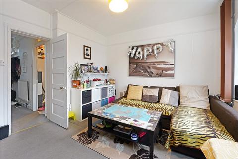 2 bedroom flat for sale, Albion Avenue, London, SW8