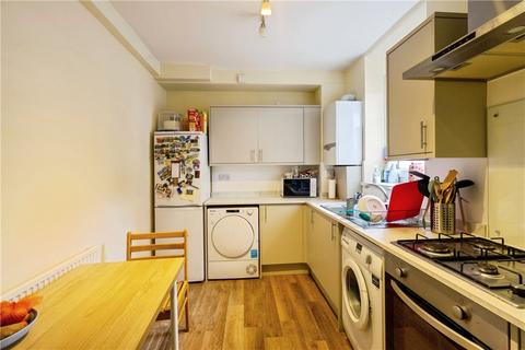 3 bedroom flat for sale, Stockwell Gardens, London, SW9