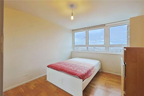 2 bedroom flat for sale, Yelverton Road, London, SW11