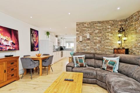 2 bedroom end of terrace house for sale, Church Lane, Barham, Canterbury, Kent, CT4