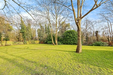 2 bedroom flat for sale, The Causeway, Canterbury, Kent, CT1