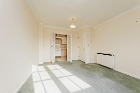 2 bedroom flat for sale, The Causeway, Canterbury, Kent, CT1
