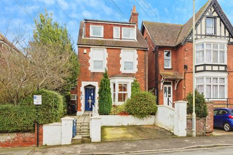 4 bedroom detached house for sale, Nunnery Fields, Canterbury, Kent, CT1