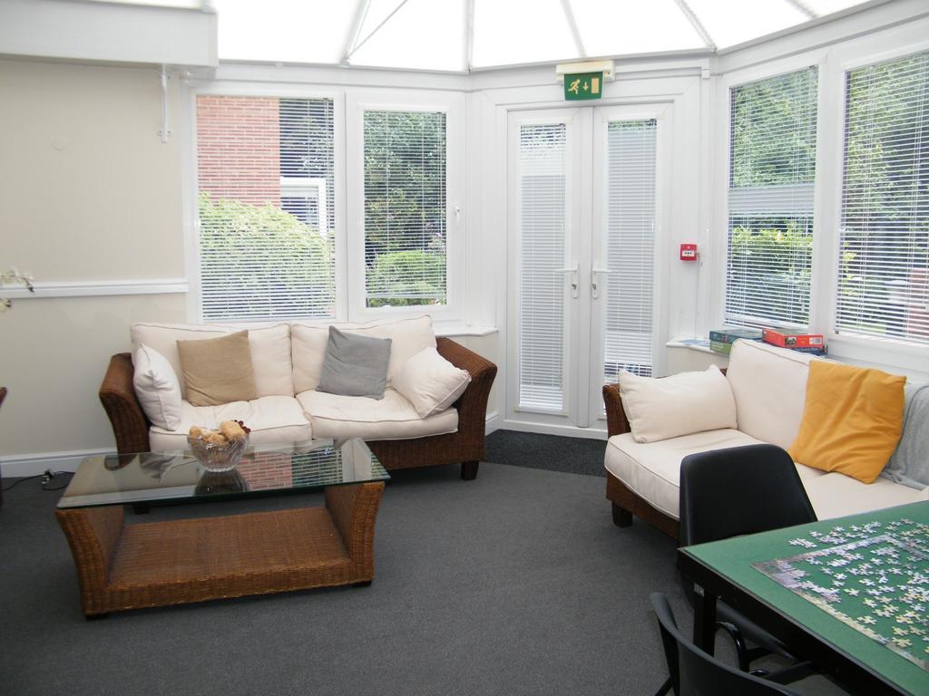 Resident's Facilitie