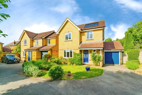 3 bedroom detached house for sale, St. Lawrence Way, Caterham, Surrey, CR3