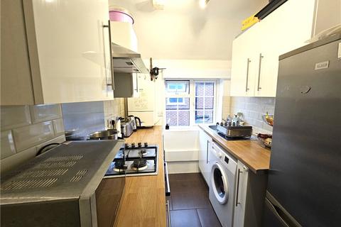2 bedroom maisonette for sale, Coulsdon Road, Caterham, Surrey, CR3