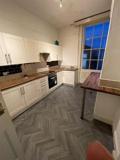 2 bedroom property to rent, Chorley New Road, Bolton