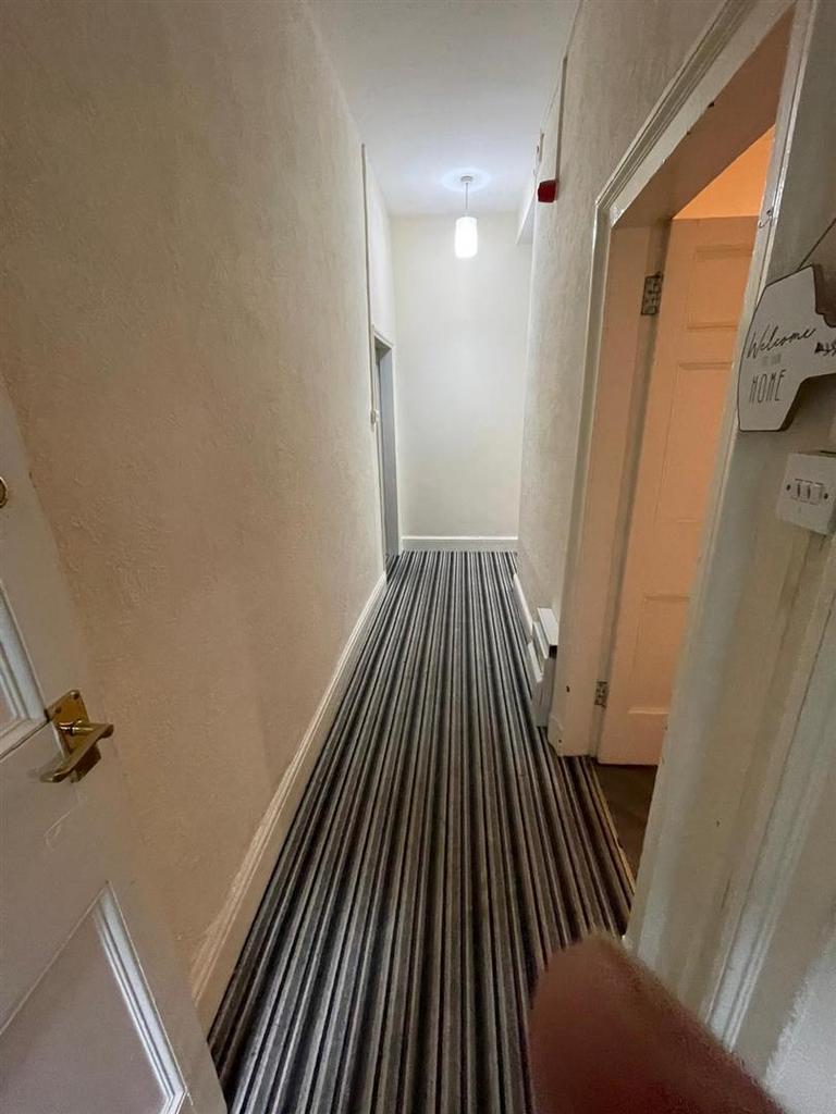 Hallway.jpg