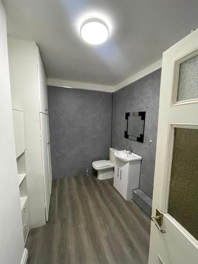 Bath 2.jpg