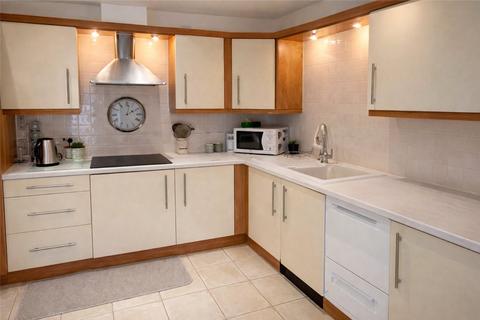 2 bedroom flat for sale, Boundary Point, Coldstream Road, Caterham, Surrey, CR3