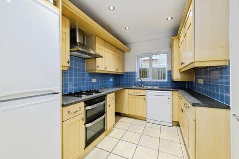 2 bedroom flat for sale, Coldstream Road, Caterham, Surrey, CR3