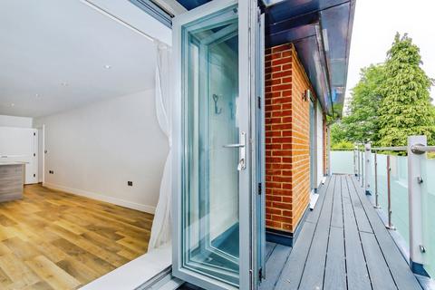 undefined, Croydon Road, Caterham, Surrey, CR3