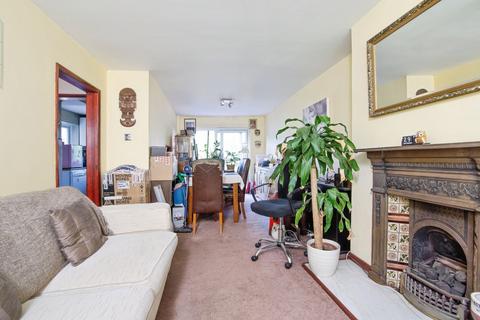 3 bedroom semi-detached house for sale, Farningham Road, Caterham, Surrey, CR3
