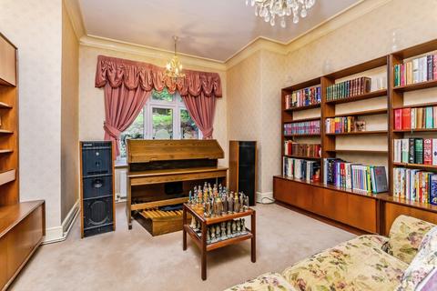 5 bedroom detached house for sale, Croydon Road, Caterham, Surrey, CR3