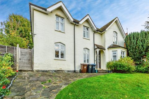 Croydon Road, Caterham, Surrey, CR3
