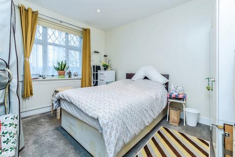 3 bedroom maisonette for sale, Addison Road, Caterham, Surrey, CR3