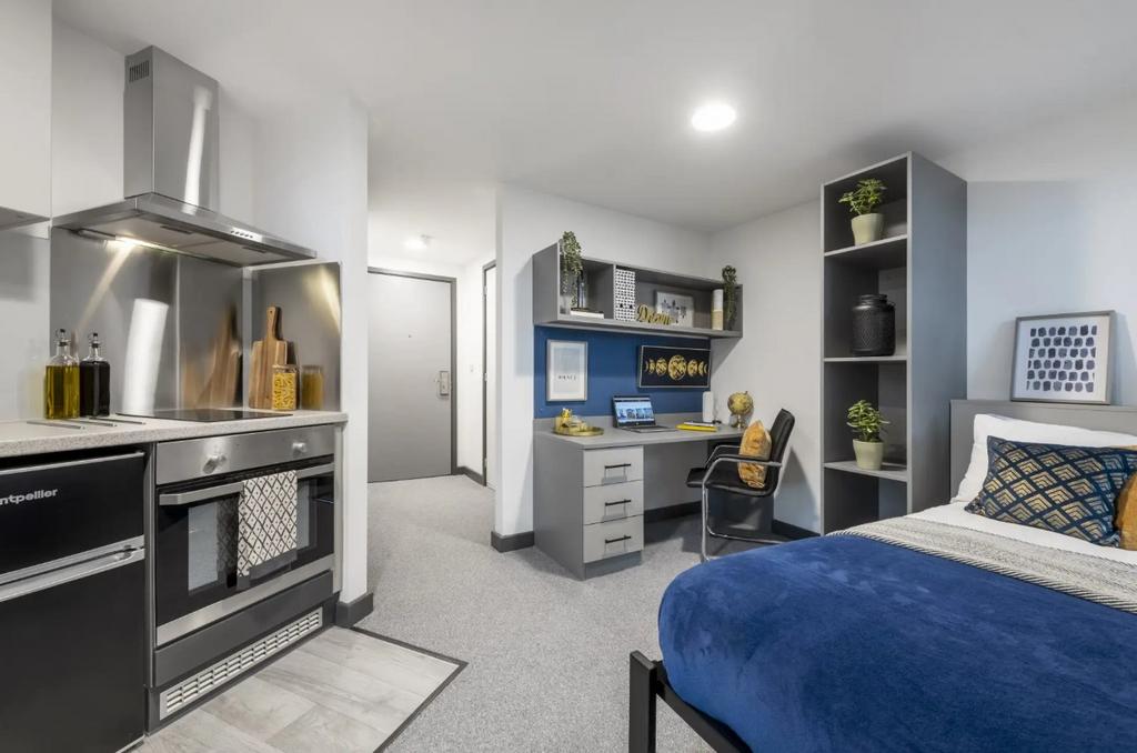 O 1isibvnqc1ps31vqc1m8kj8o1lik27.jpg