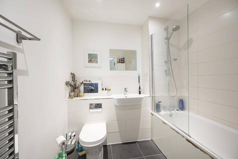1 bedroom flat for sale, Dalston Lane, Hackney, London, E8