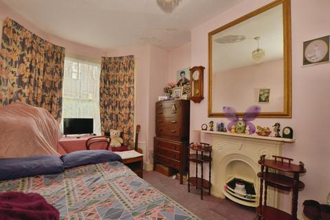 4 bedroom terraced house for sale, Coolinge Road, Folkestone, Kent, CT20