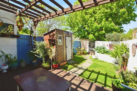 3 bedroom end of terrace house for sale, Coolinge Road, Folkestone, Kent, CT20
